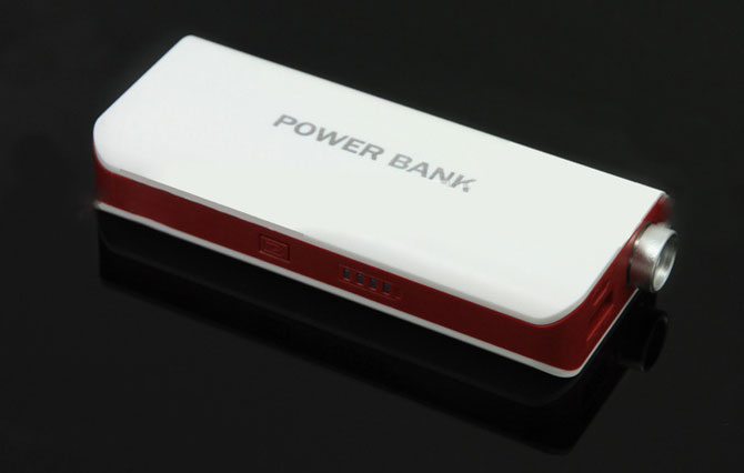 power bank et pointeur laser