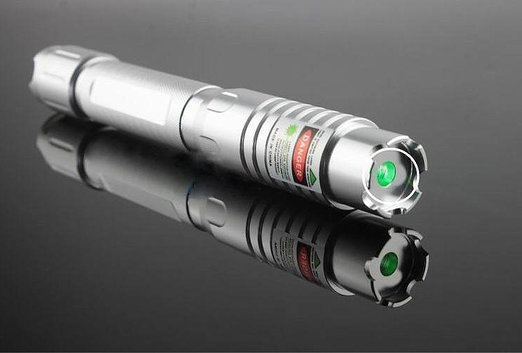 POINTEUR LASER VERT 10KM PUISSANT 1mW STYLO LONGUE PORTEE