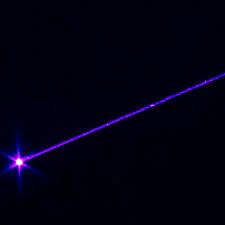 Le pointeur laser violet le plus puissant 405nm 1-2W qui brûle