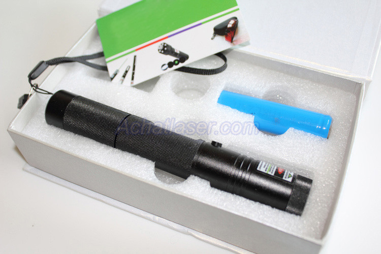 lampe torche laser rouge 200mw puissante