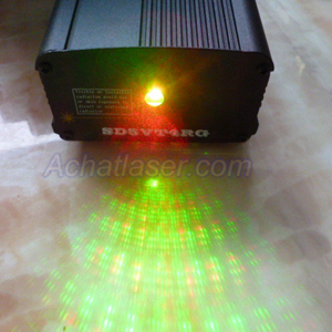 projecteur de lumière laser vert rouge