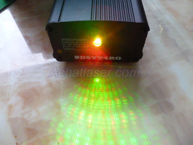 projecteur de lumière laser vert rouge