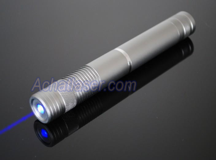 Pointeur laser bleu puissant pas cher 1200 mW qui brûle