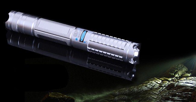 laser bleu puissant
