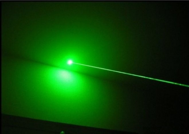 stylo laser vrouge